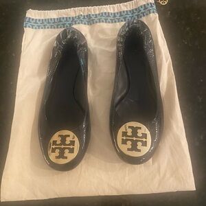 Black Tory Burch flats